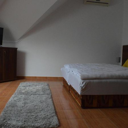 Aqua Oazis Apartman Hajdúszoboszló Exterior foto
