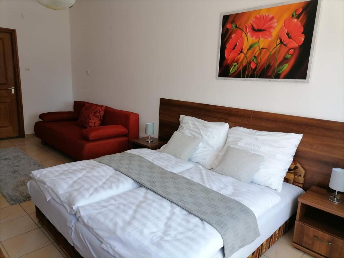 Aqua Oazis Apartman Hajdúszoboszló Exterior foto